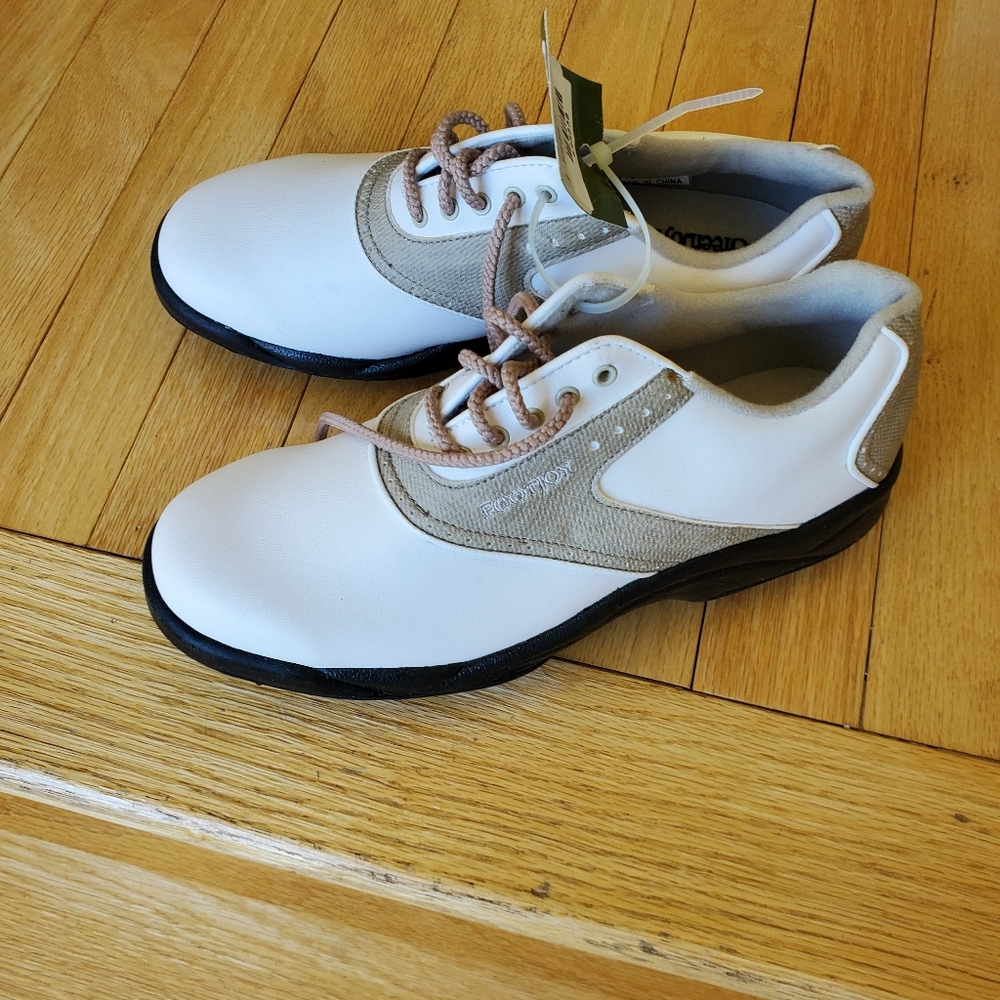 Womens golf shoes